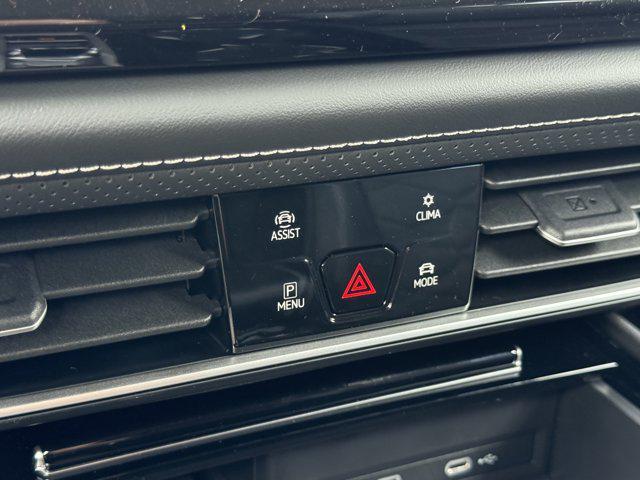 new 2026 Volkswagen Atlas car, priced at $49,107