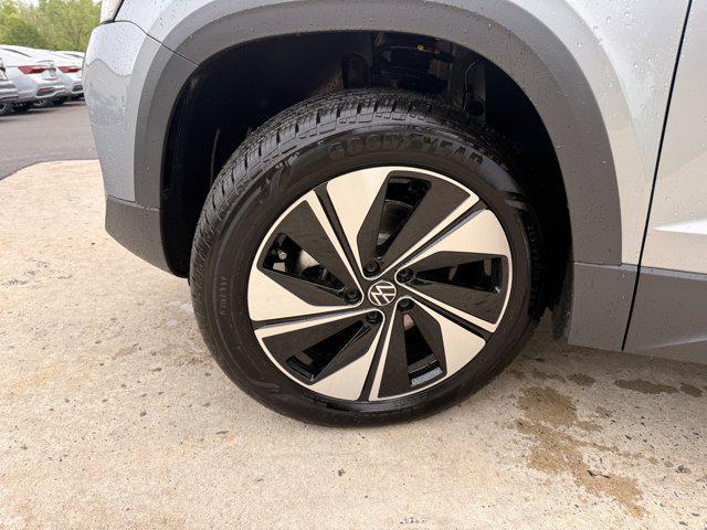 new 2026 Volkswagen Taos car, priced at $34,837