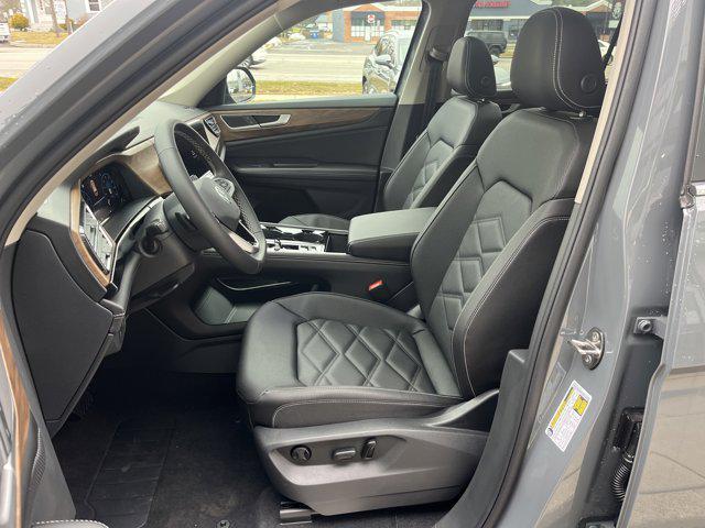 new 2026 Volkswagen Atlas car, priced at $51,002