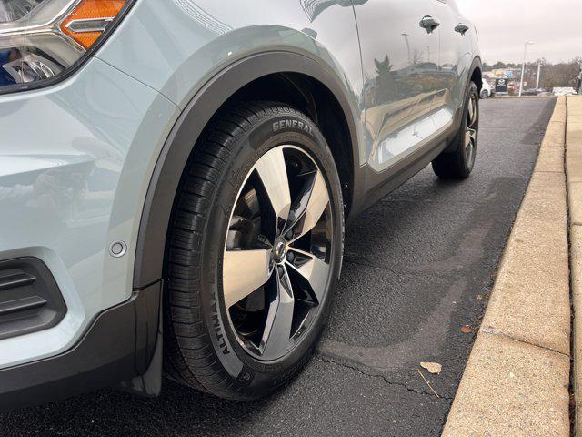 used 2019 Volvo XC40 car, priced at $15,995