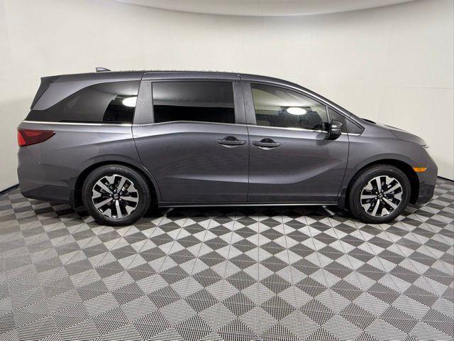 new 2026 Honda Odyssey car, priced at $44,290