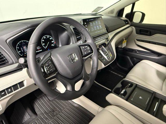 new 2026 Honda Odyssey car, priced at $44,290
