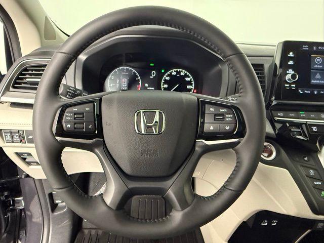 new 2026 Honda Odyssey car, priced at $44,290