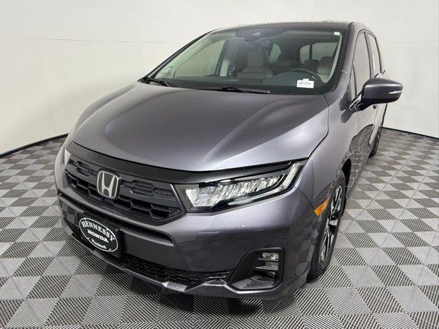 new 2026 Honda Odyssey car, priced at $44,290