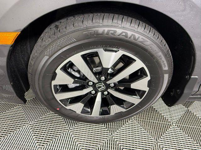 new 2026 Honda Odyssey car, priced at $44,290