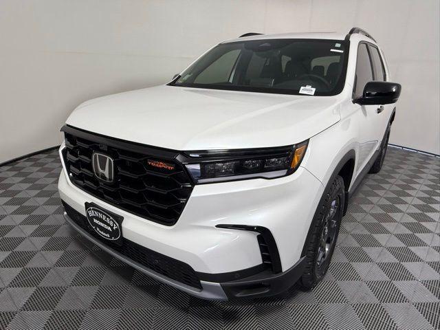 new 2025 Honda Pilot car, priced at $51,350