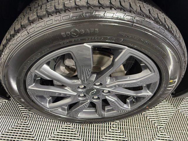 used 2022 Chevrolet Equinox car, priced at $25,004