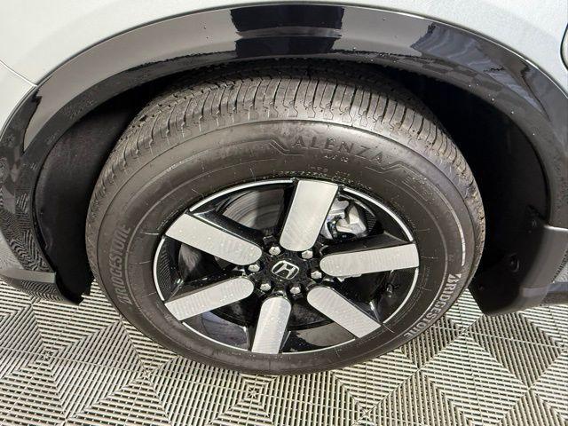 new 2025 Honda Prologue car, priced at $53,195