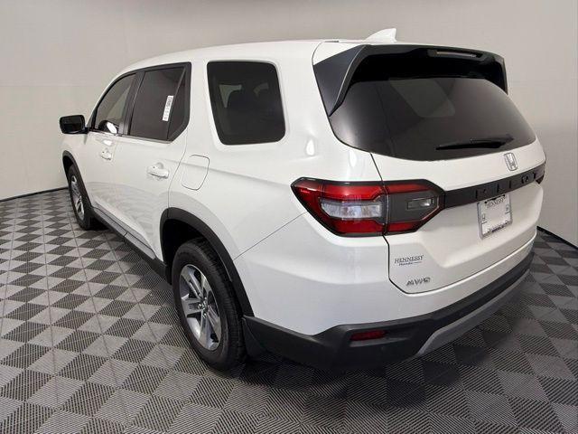 new 2025 Honda Pilot car, priced at $47,550