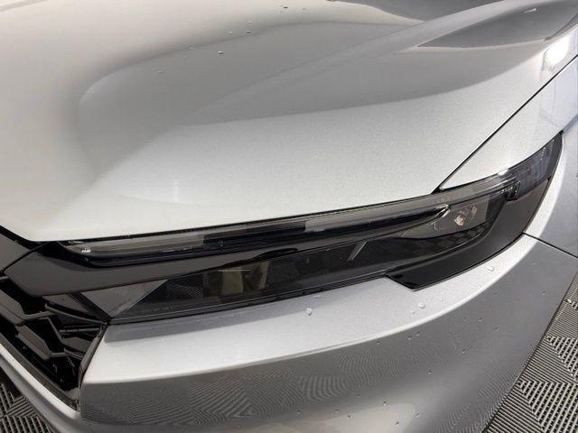 new 2026 Honda CR-V Hybrid car, priced at $40,175