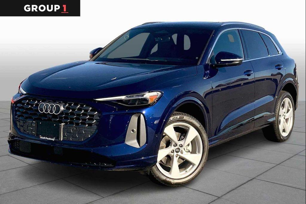 new 2025 Audi Q5 car, priced at $61,080