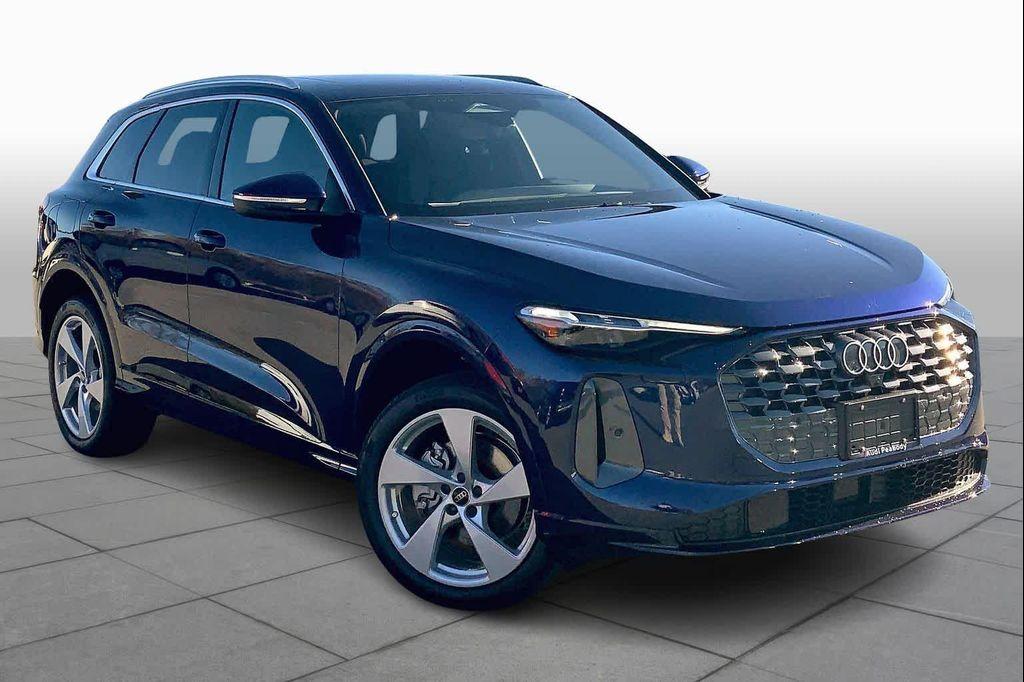 new 2025 Audi Q5 car, priced at $61,080