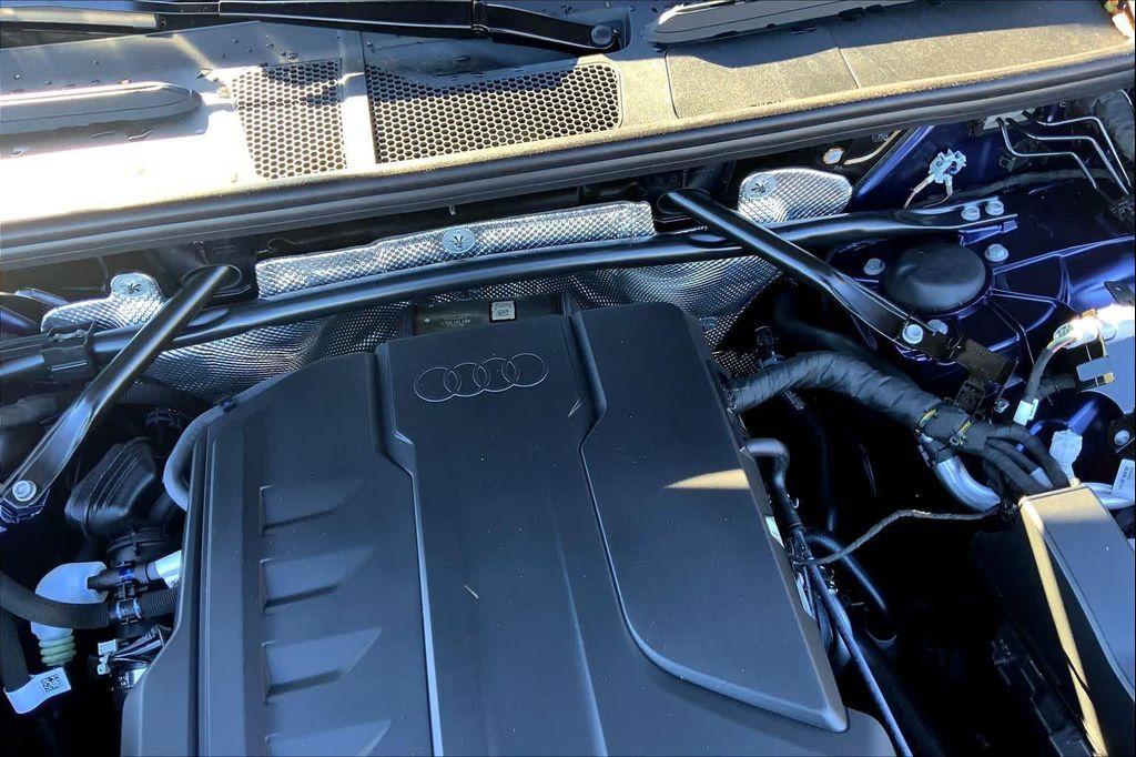 new 2025 Audi Q5 car, priced at $61,080