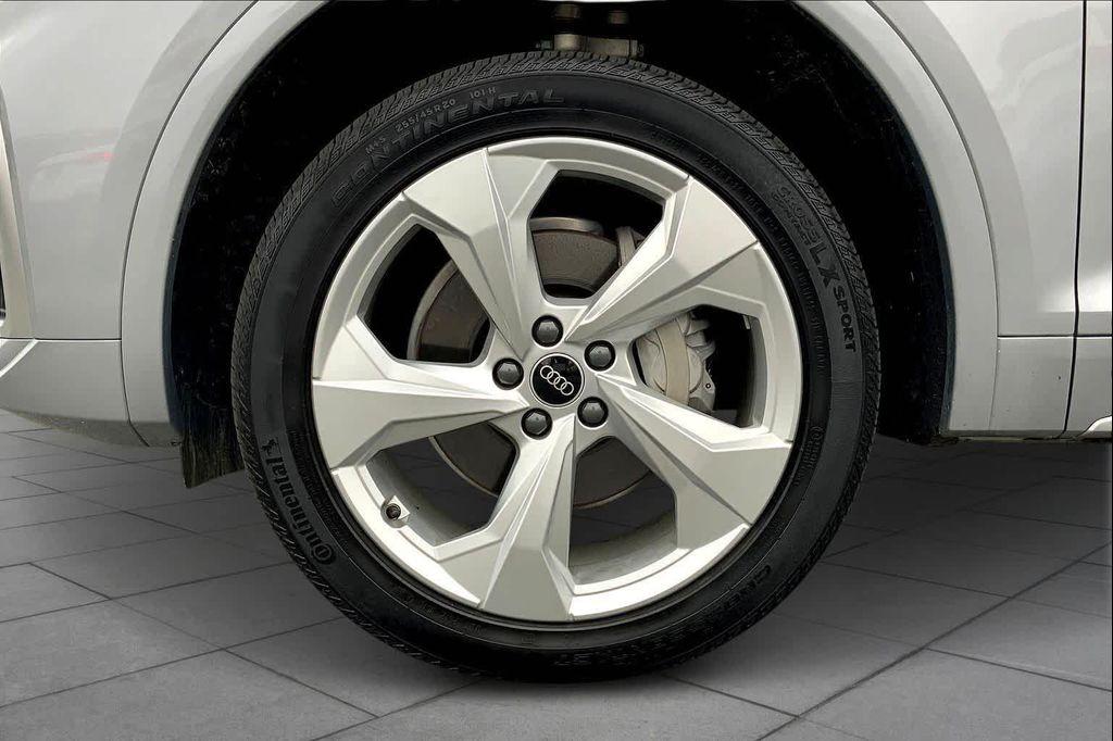 used 2025 Audi Q5 car, priced at $42,120