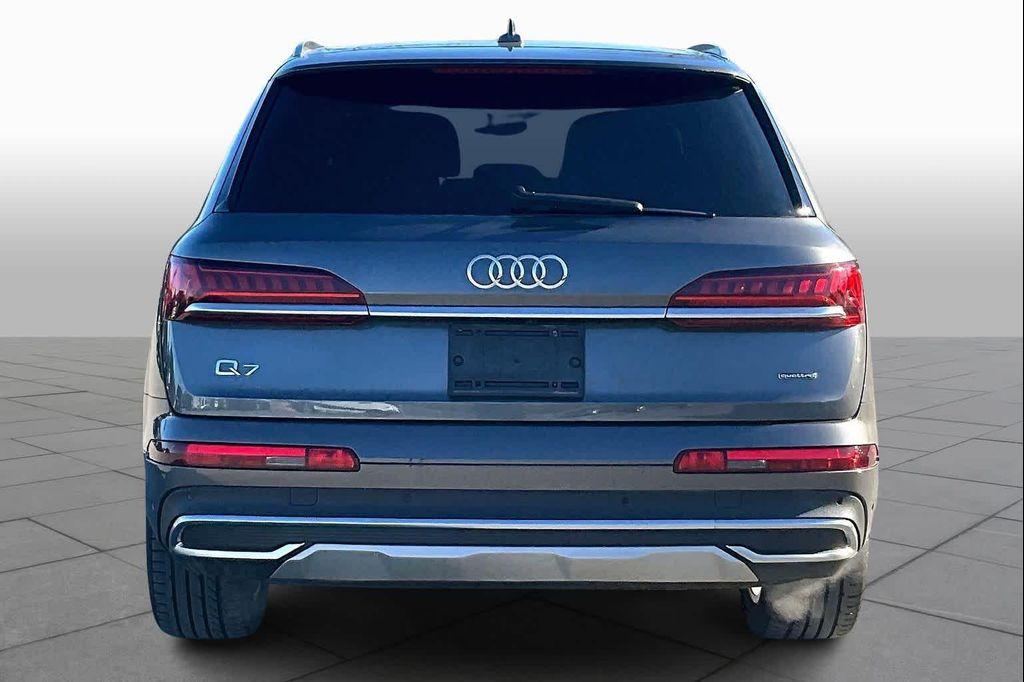 used 2021 Audi Q7 car, priced at $26,520