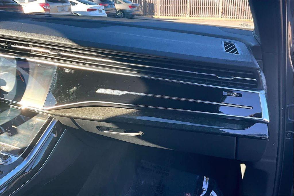 used 2021 Audi Q7 car, priced at $26,520
