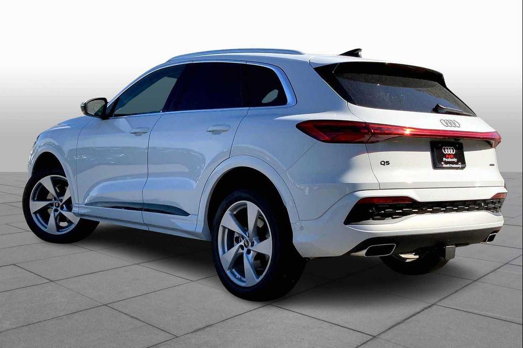 new 2025 Audi Q5 car, priced at $59,945