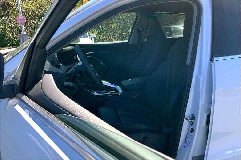 new 2025 Audi Q5 car, priced at $59,945