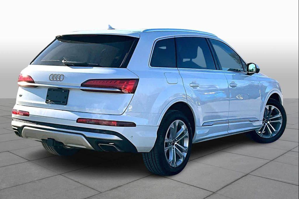 used 2025 Audi Q7 car, priced at $58,920