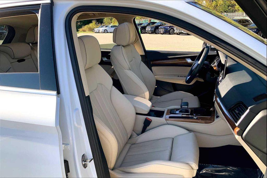 used 2024 Audi Q5 car, priced at $41,120