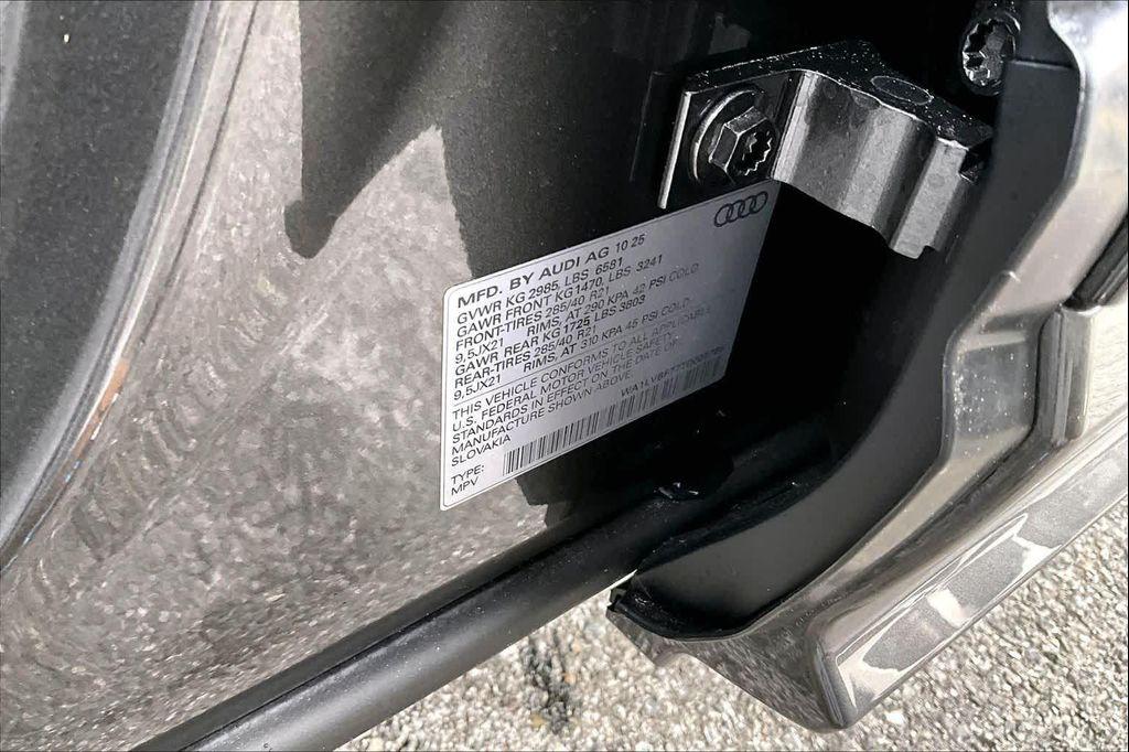 new 2026 Audi Q7 car, priced at $73,745