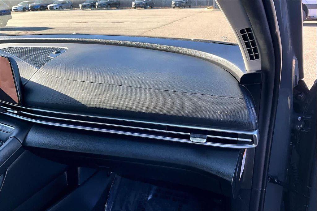 used 2024 Hyundai ELANTRA HEV car, priced at $22,420