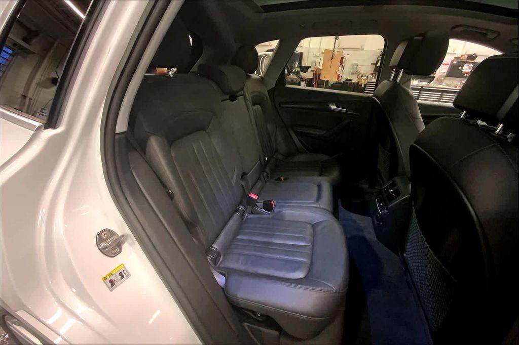 used 2020 Audi Q5 car, priced at $22,290