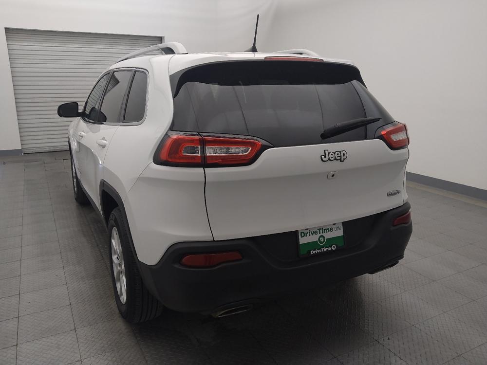used 2016 Jeep Cherokee car, priced at $14,595