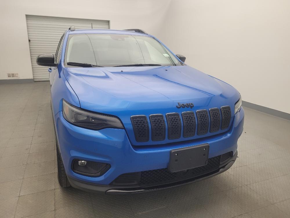 used 2023 Jeep Cherokee car, priced at $22,095