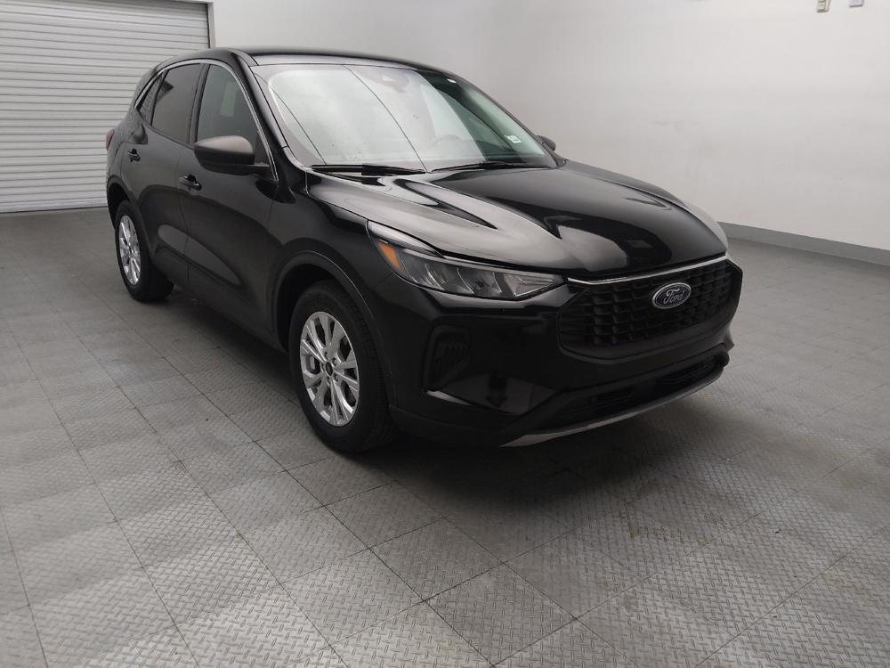 used 2023 Ford Escape car, priced at $21,395