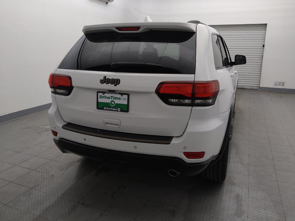 used 2016 Jeep Grand Cherokee car, priced at $15,995