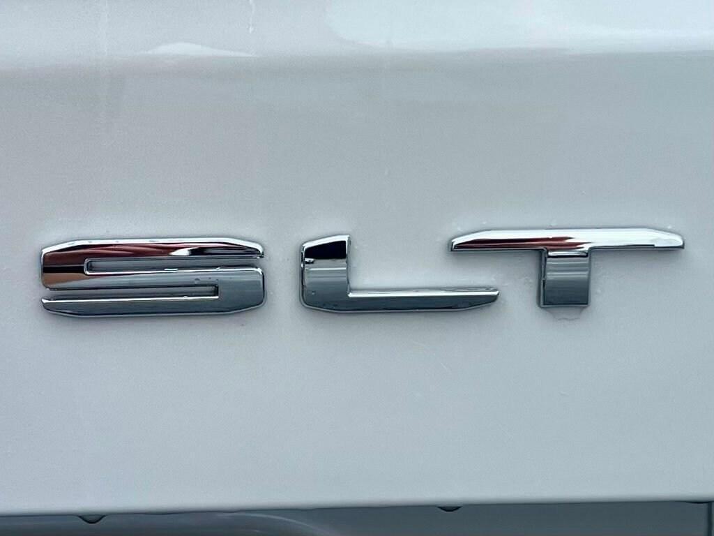 used 2021 GMC Sierra 1500 car, priced at $31,995