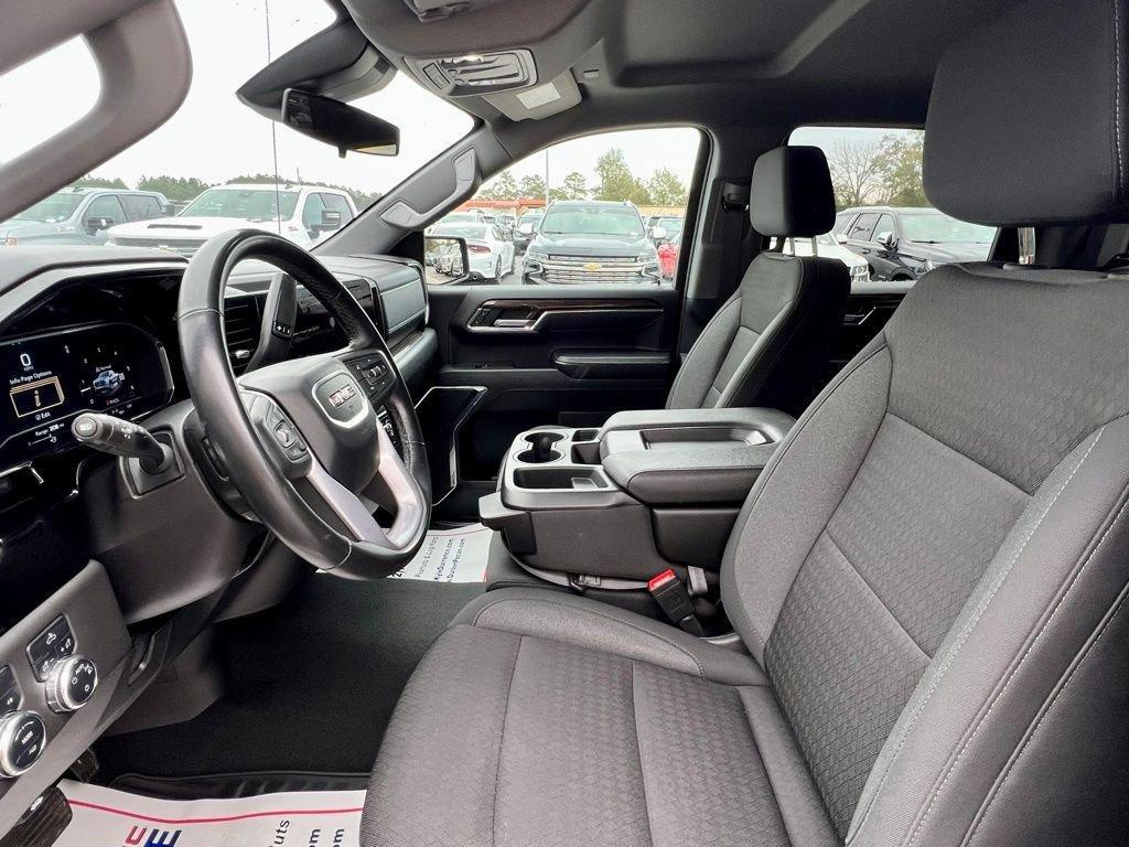 used 2024 GMC Sierra 1500 car, priced at $38,074