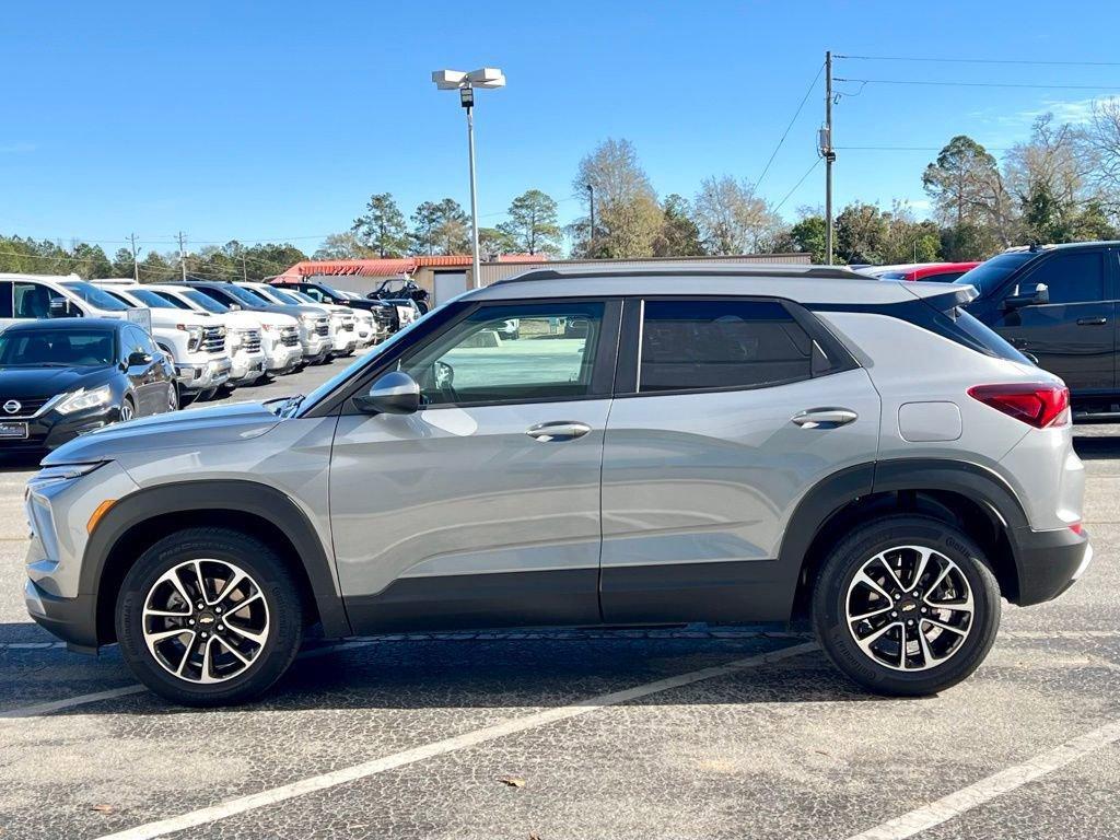 used 2025 Chevrolet TrailBlazer car, priced at $20,864