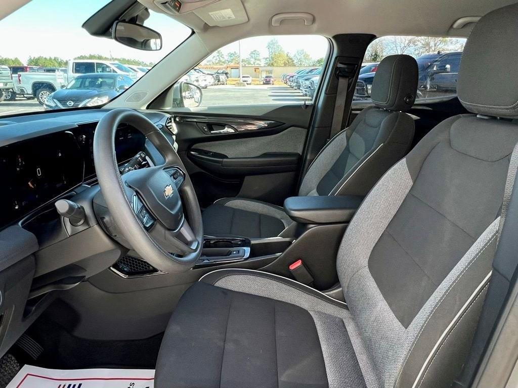used 2025 Chevrolet TrailBlazer car, priced at $20,864