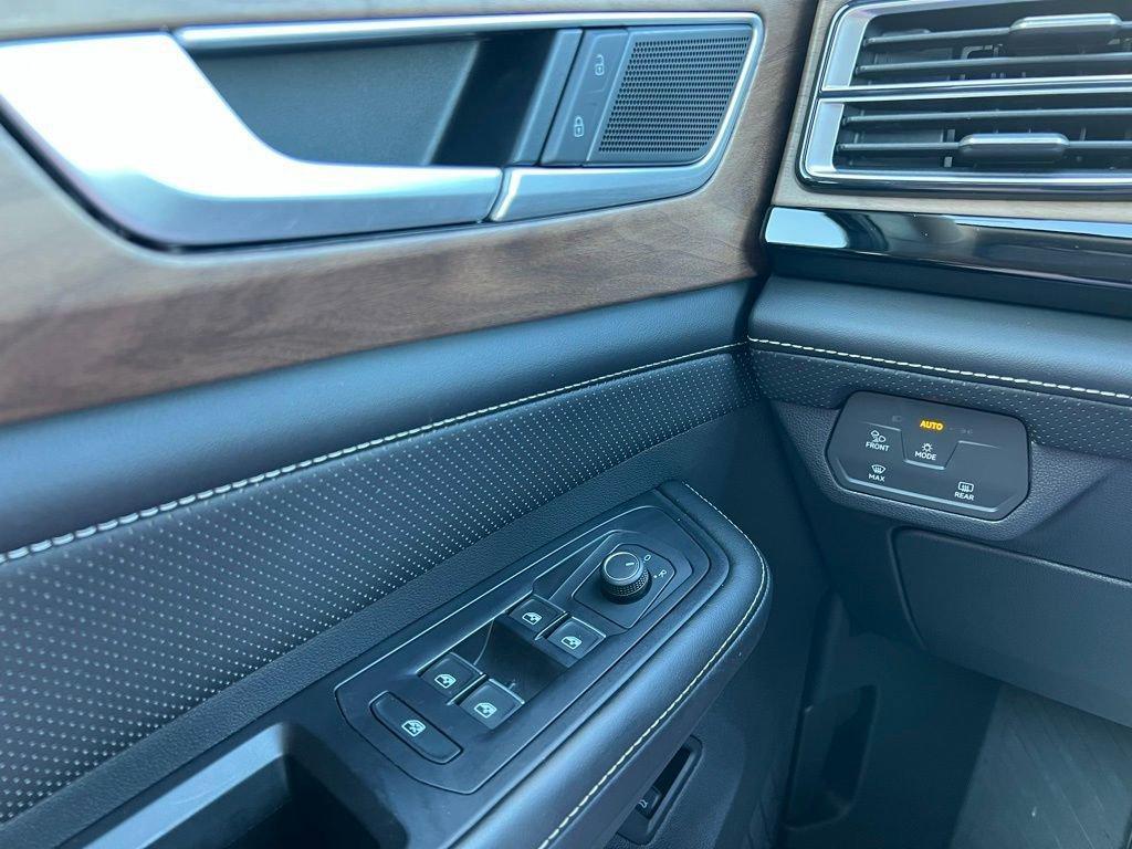 used 2024 Volkswagen Atlas car, priced at $29,900