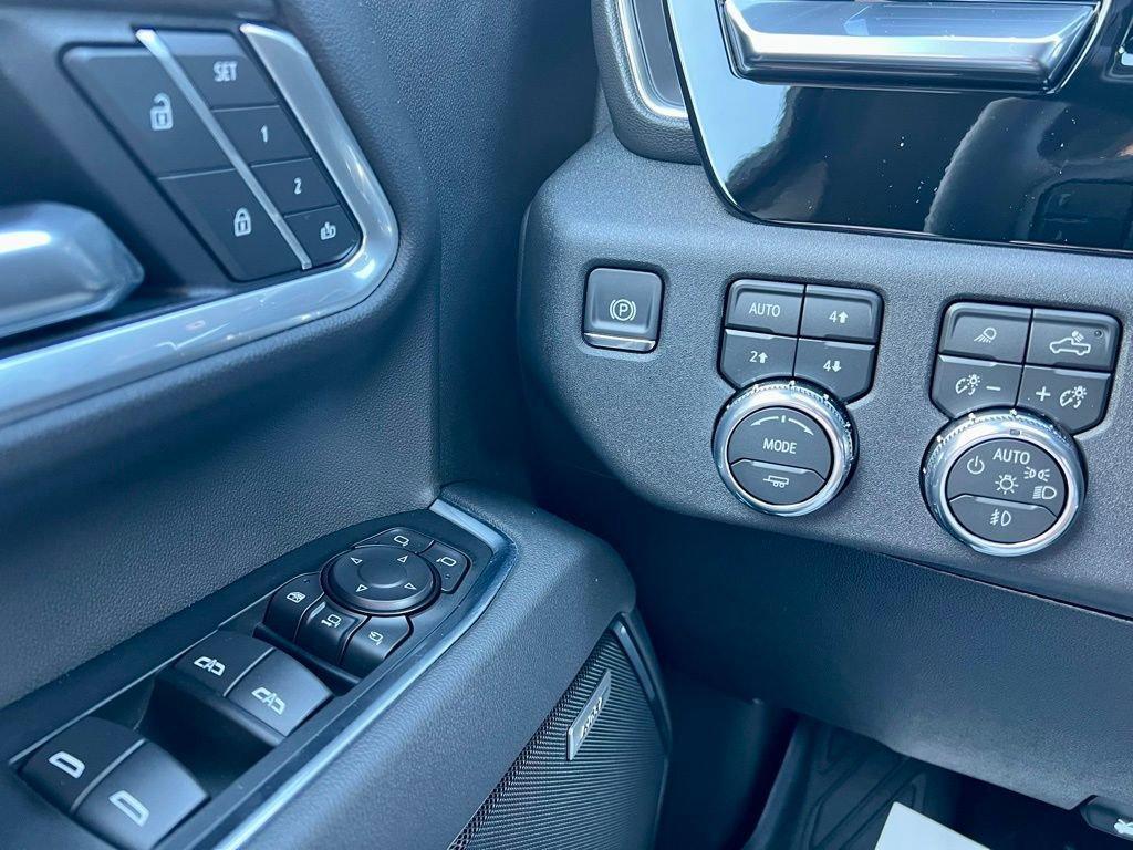 new 2026 GMC Sierra 2500 car, priced at $77,205