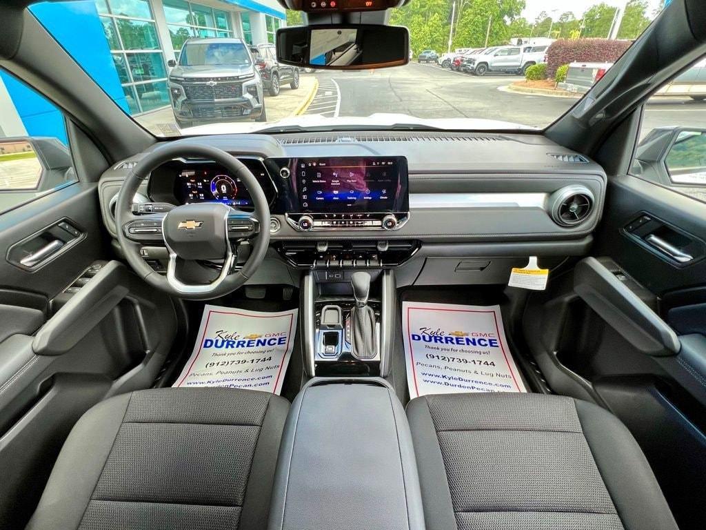 new 2025 Chevrolet Colorado car, priced at $33,630