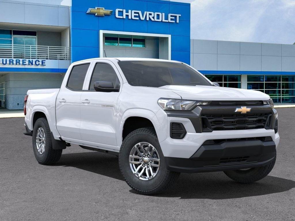 new 2025 Chevrolet Colorado car, priced at $33,630
