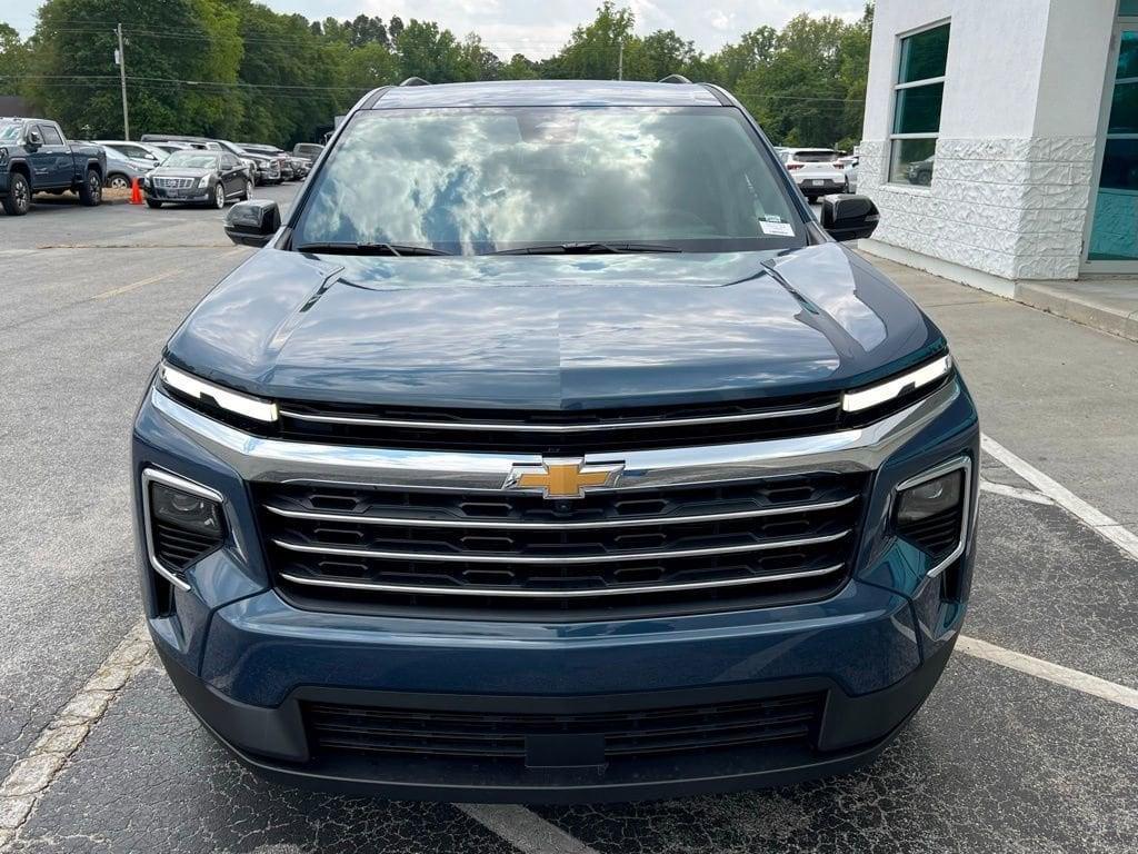 new 2026 Chevrolet Traverse car, priced at $42,445