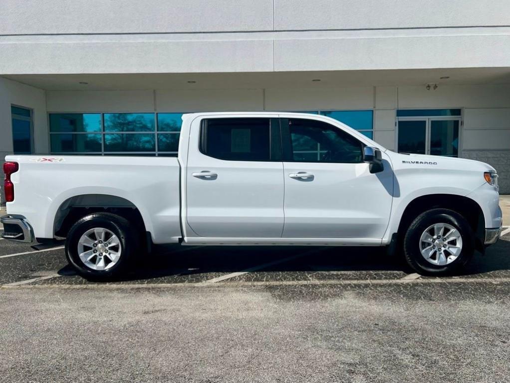 used 2025 Chevrolet Silverado 1500 car, priced at $42,688