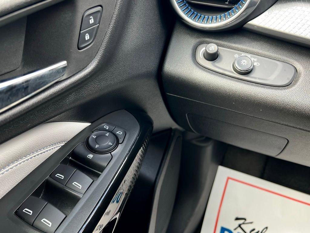 used 2025 Chevrolet Trax car, priced at $22,244