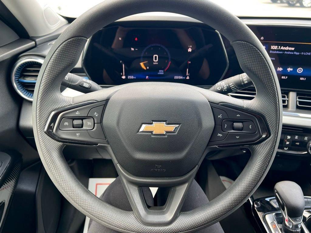 used 2025 Chevrolet Trax car, priced at $22,244