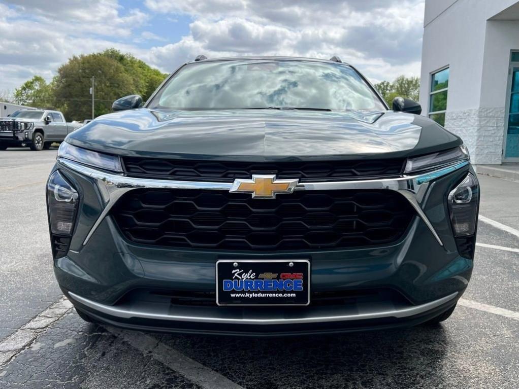 used 2025 Chevrolet Trax car, priced at $22,244