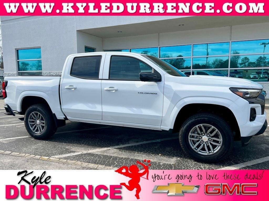 new 2026 Chevrolet Colorado car, priced at $38,995