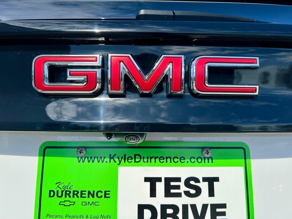 new 2026 GMC Acadia car, priced at $45,480