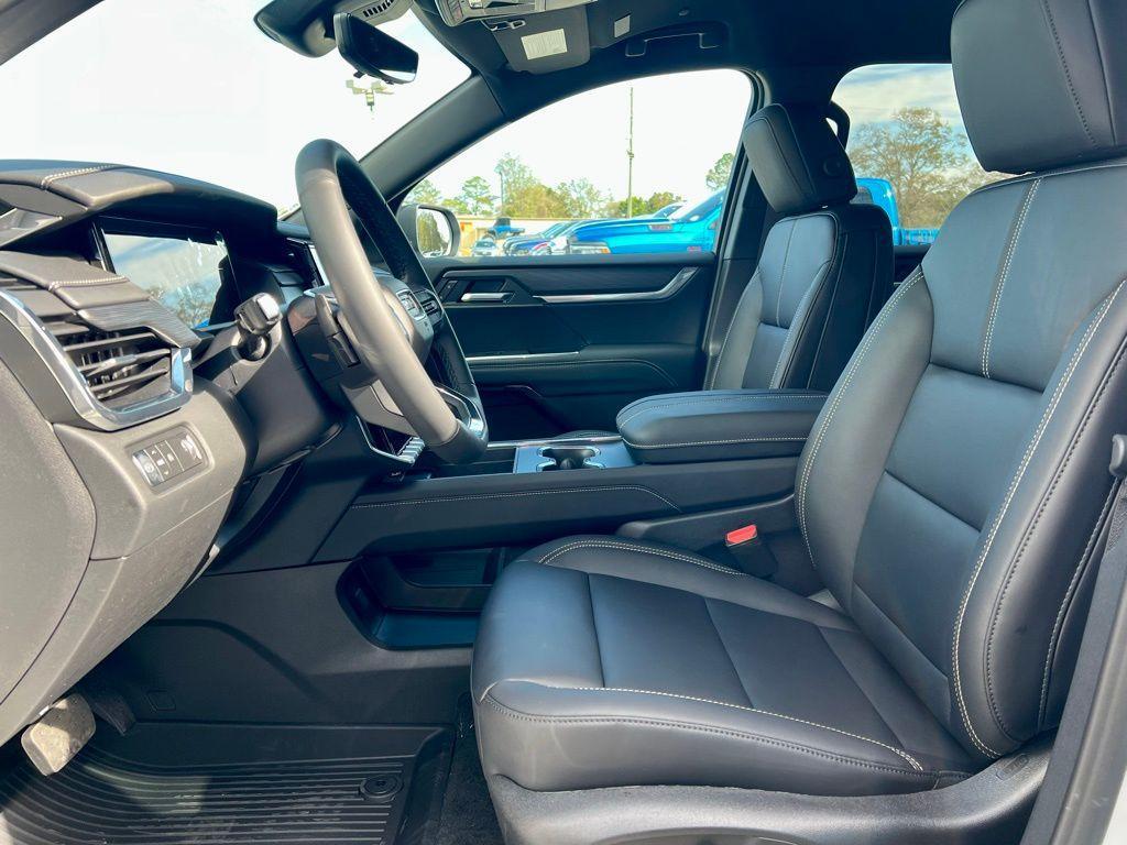 new 2026 GMC Acadia car, priced at $45,480