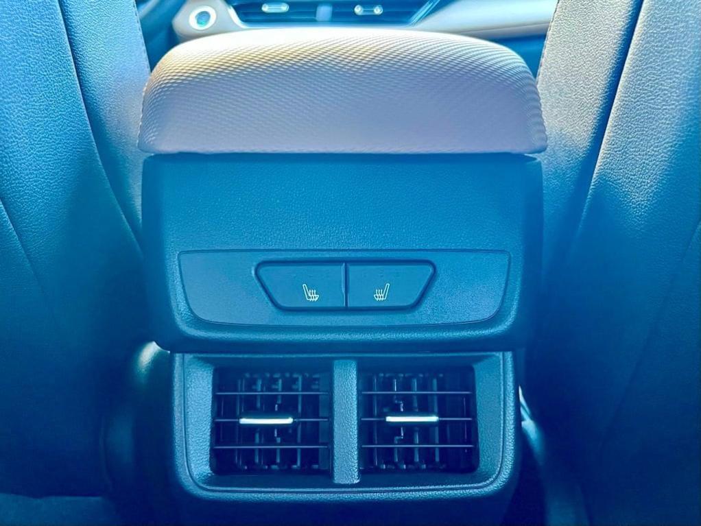 new 2026 Chevrolet Equinox car, priced at $34,290