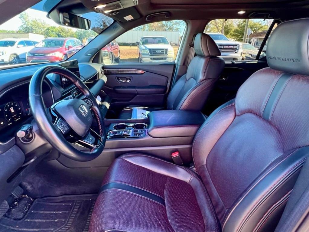 used 2025 Honda Pilot car, priced at $48,820