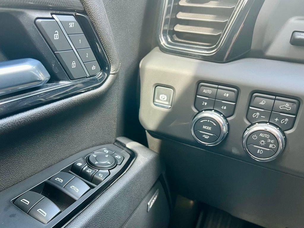 used 2025 GMC Sierra 2500 car, priced at $76,549